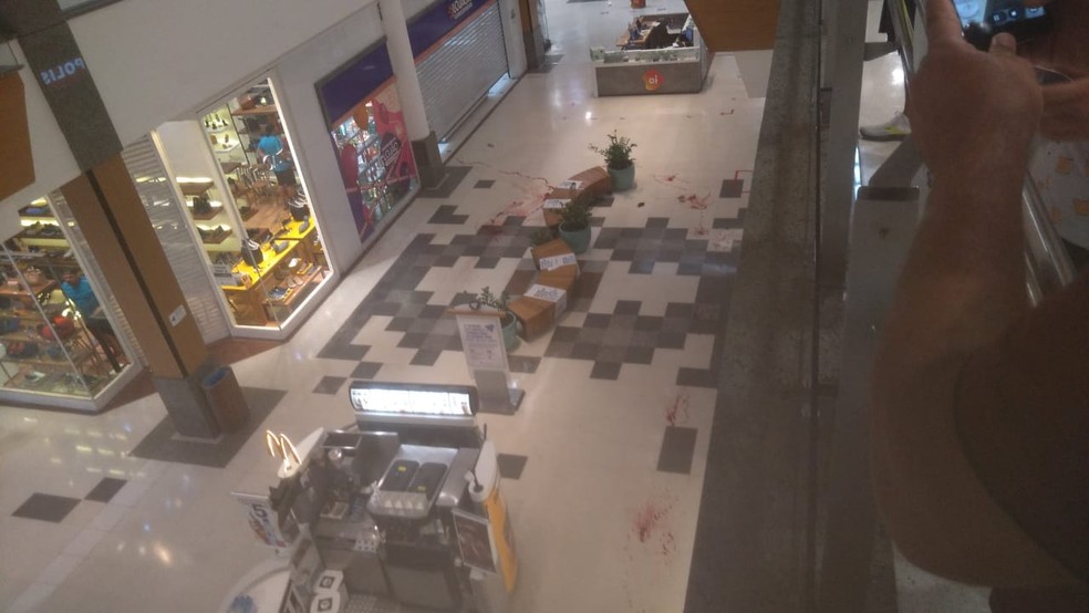 ASSALTO A CARRO-FORTE QUE DEIXOU FERIDOS NO SHOPPING TACARUNA FOI PLANEJADO POR DOIS PRESIDIÁRIOS, DIZ POLÍCIA